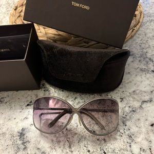 TOM FORD SUNGLASSES 🕶️